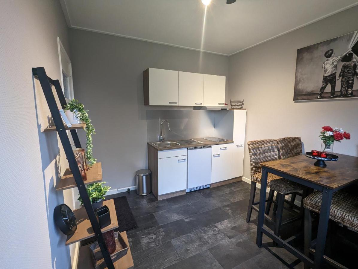 Knus Appartement Aan Bosrand Hornsterzwaag Eksteriør billede