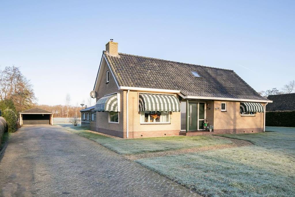 Knus Appartement Aan Bosrand Hornsterzwaag Eksteriør billede